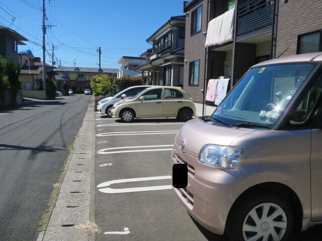 駐車場　駐車場