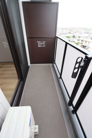 バルコニー　お洗濯にも便利なバルコニー付き