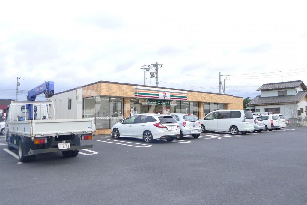 コンビニ　セブン-イレブン 流山南店（コンビニ）まで580m