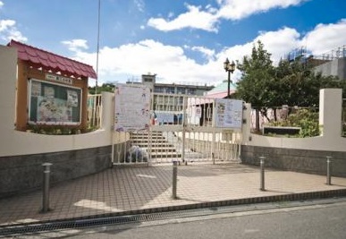 幼稚園・保育園　大阪市立墨江幼稚園（幼稚園・保育園）まで474m