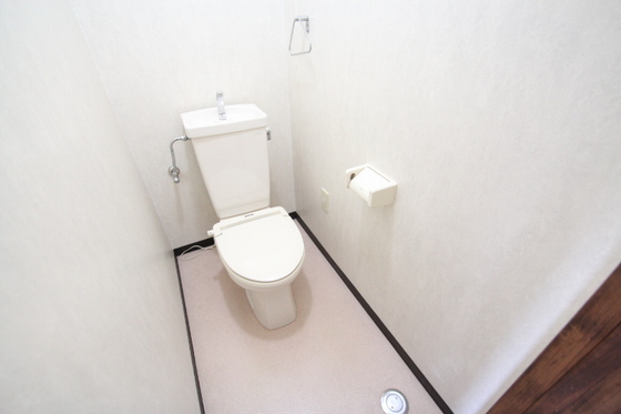 トイレ　※別部屋の写真です