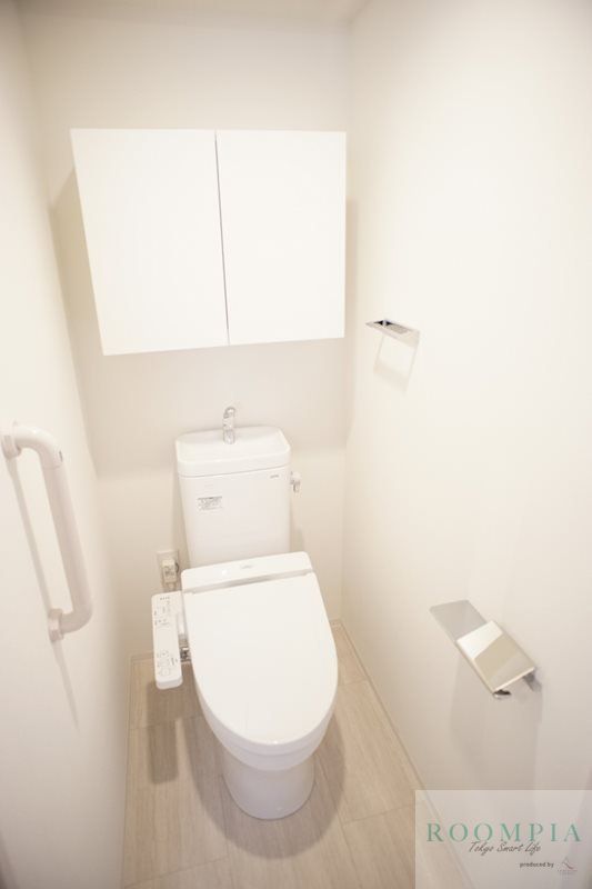 トイレ　※同タイプの別のお部屋です。