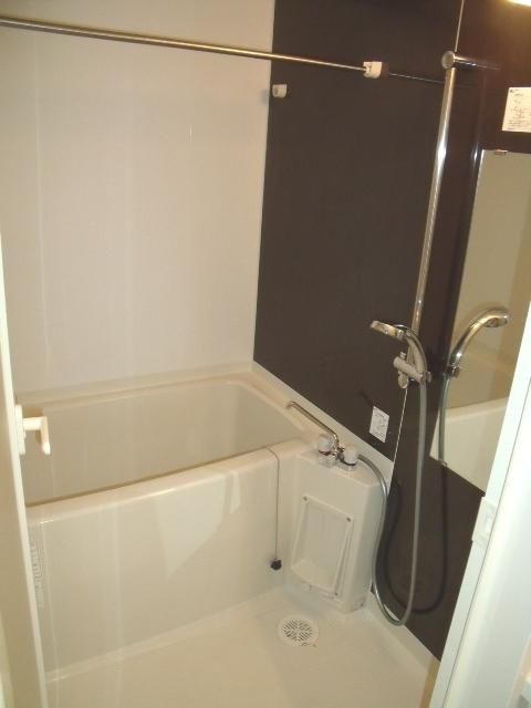 バス・シャワールーム　バスルーム