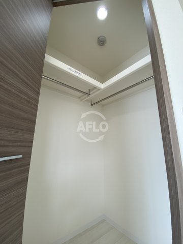 収納　ミラージュパレス新梅田Rio　ウォークインクローゼット