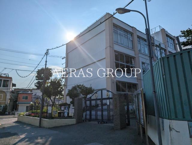 小学校　北区立十条小学校（小学校）まで628m