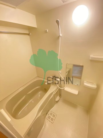 バス・シャワールーム　清潔感のある浴室です！