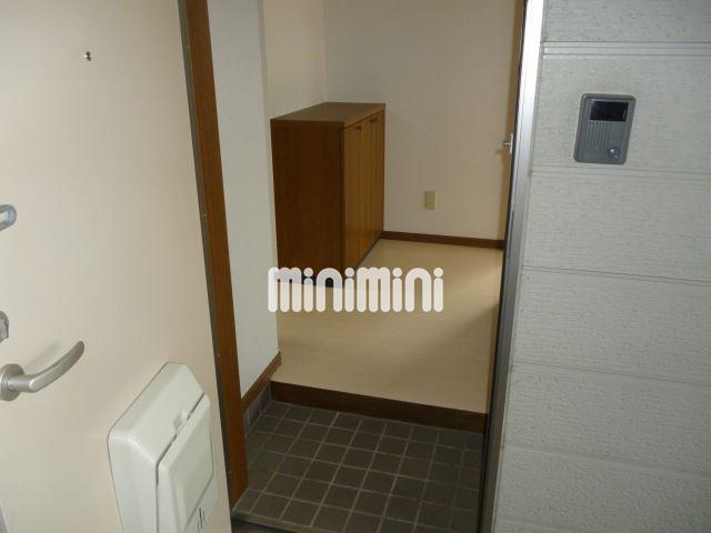 玄関　モニターホンを完備の玄関スペースです