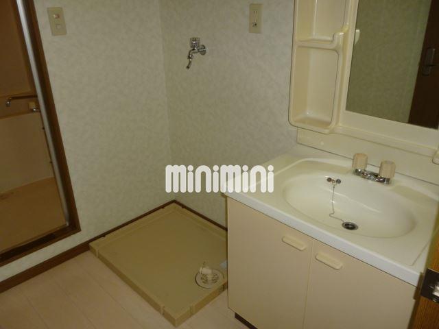 洗面設備　独立洗面スペース＆室内洗濯機置き場です