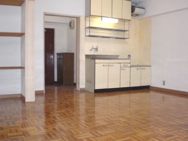 居室・リビング　★広々１２帖のＬＤＫ★