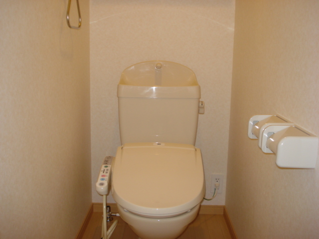 トイレ　シャワー付トイレ