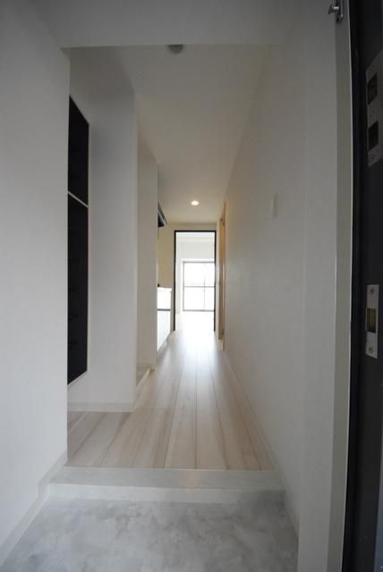 玄関　★お部屋探しは株式会社タウンハウジング東京まで★