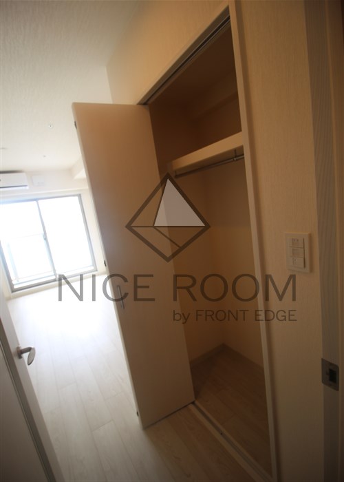 収納　フォーリアライズ難波南レーヴ　収納