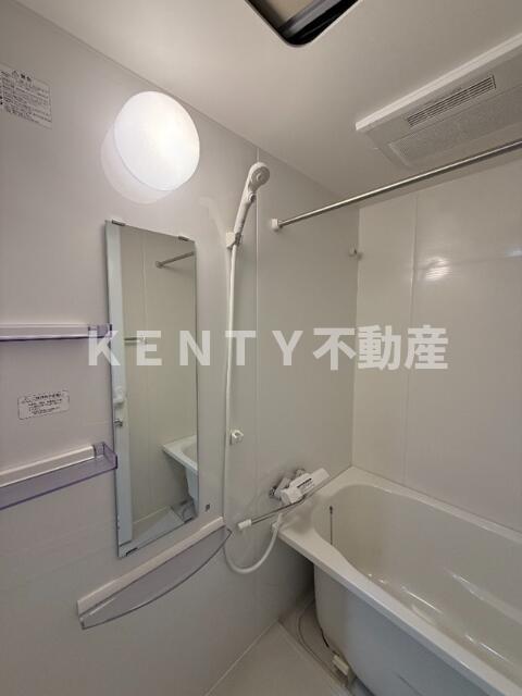 バス・シャワールーム　ゆったり過ごせるお風呂です