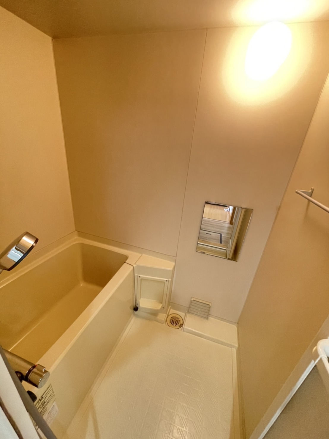 バス・シャワールーム　※他号室　参考までにご確認ください