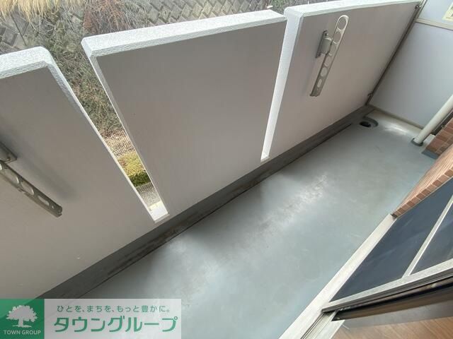 バルコニー　同物件別部屋写真