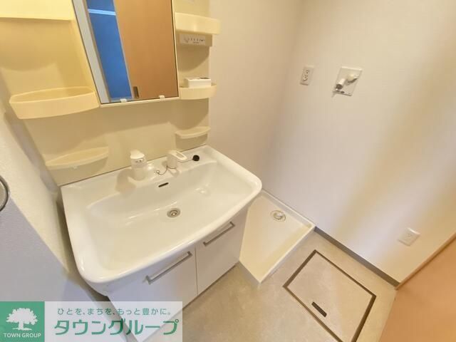洗面設備　同物件別部屋写真