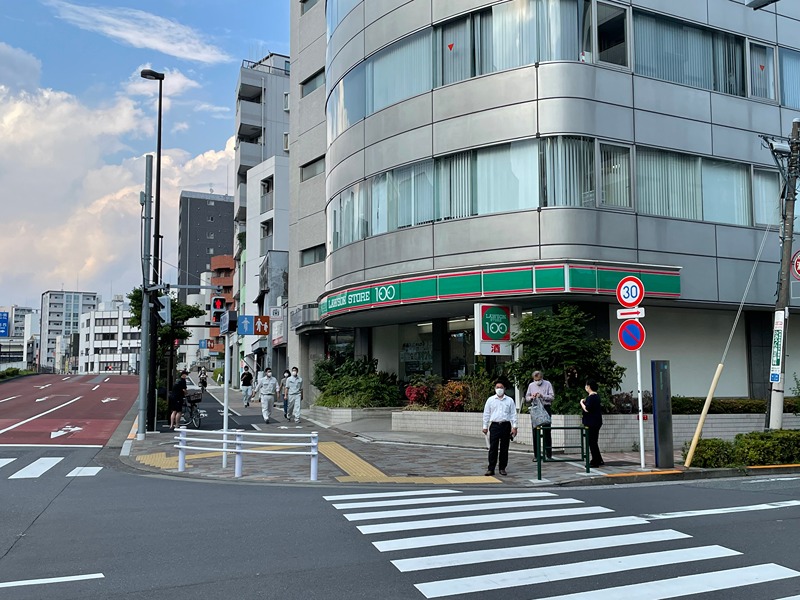 コンビニ　ローソンストア100 江東牡丹一丁目店（コンビニ）まで461m