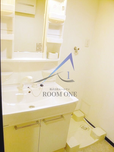 洗面設備　洗面台です。