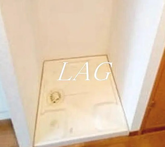 その他設備　室内洗濯置き場です。