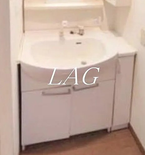 洗面設備　独立洗面台です。