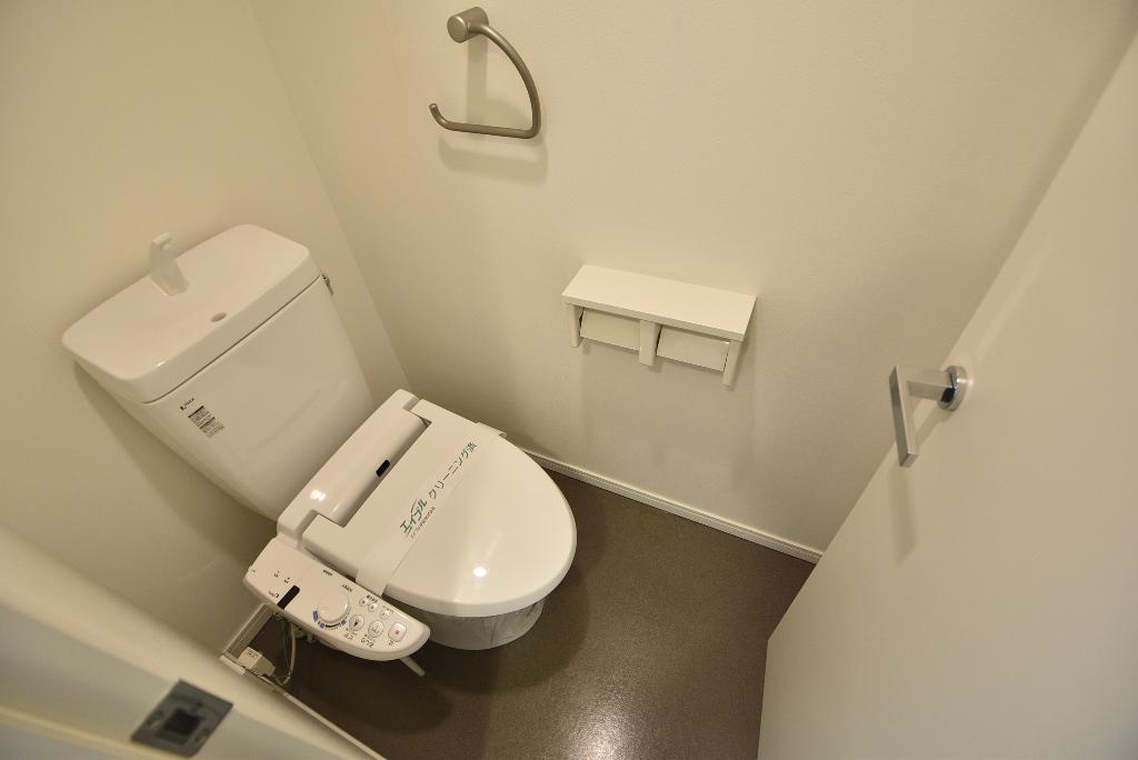 トイレ　シャワー付トイレ