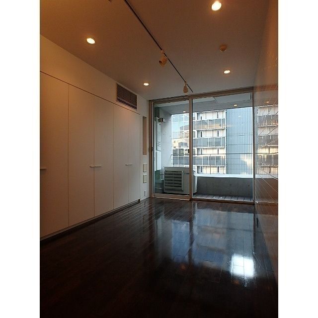 居室・リビング　くつろげるお部屋ですね♪