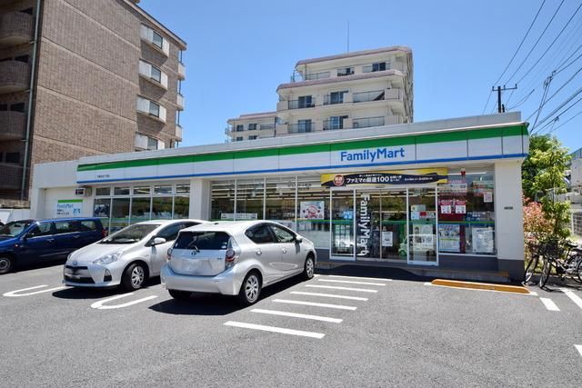 スーパー　ファミリーマート（スーパー）まで190m