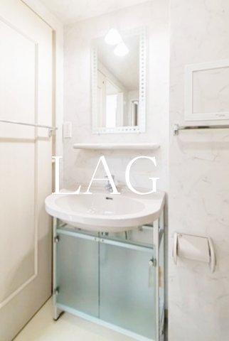 洗面設備　洗面台です。