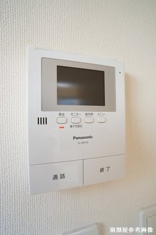 セキュリティ　安心のモニター付きインターホンです♪
