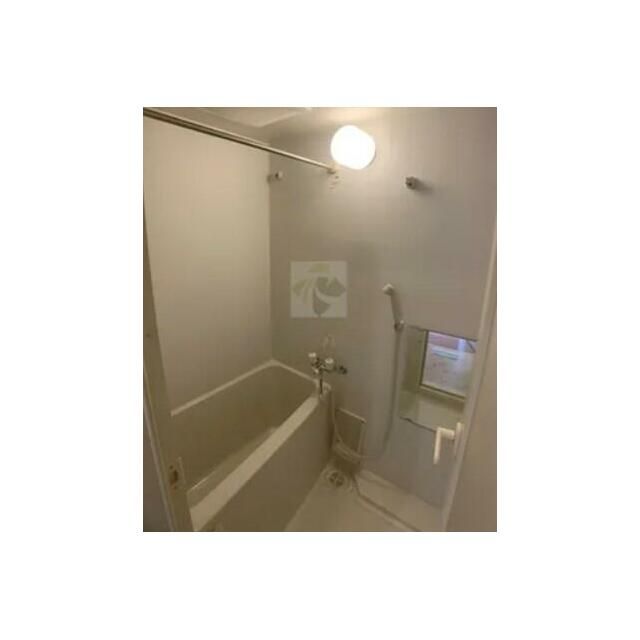 バス・シャワールーム　※他号室写真使用