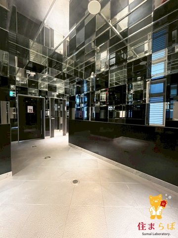 エントランス　共用部の印象も大切に