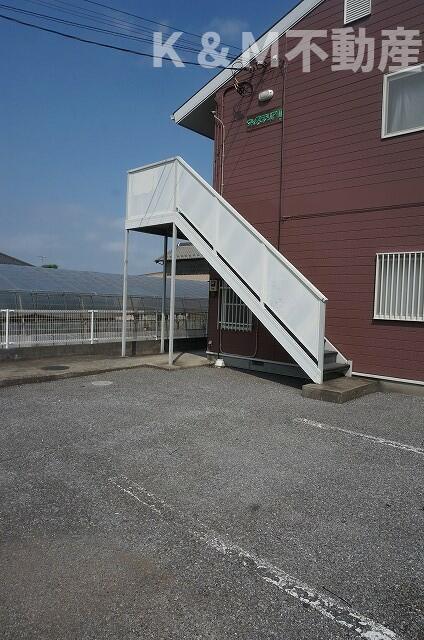 駐車場　車をお持ちの方に嬉しい駐車場付きの物件です