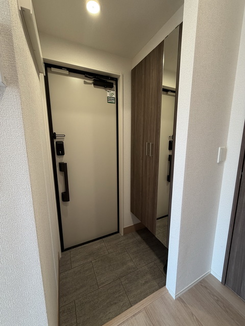 玄関　同施工会社参考写真