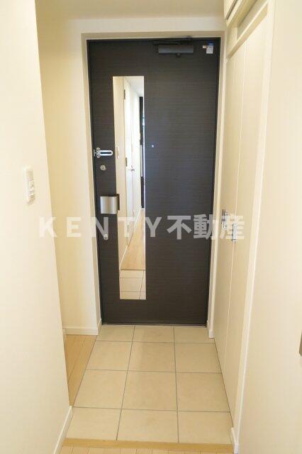 玄関　※参考写真