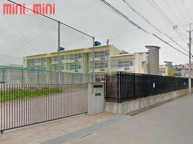 小学校　神戸市立玉津第一小学校（小学校）まで600m