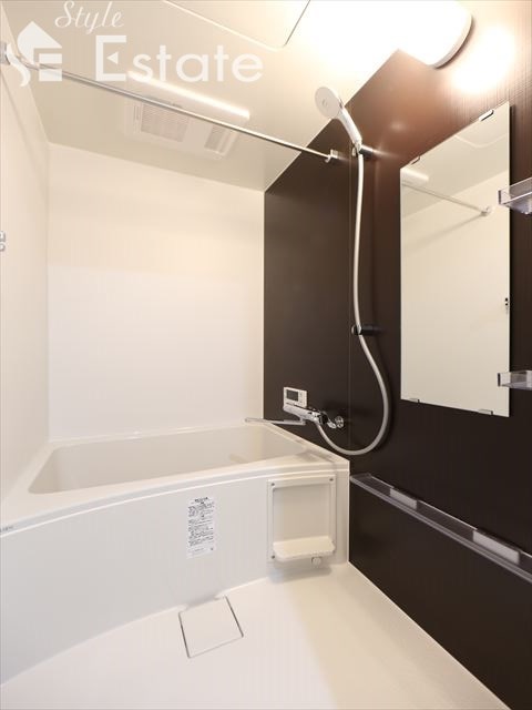 バス・シャワールーム　バスルーム