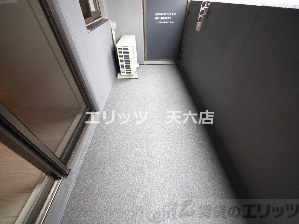 バルコニー　バルコニー