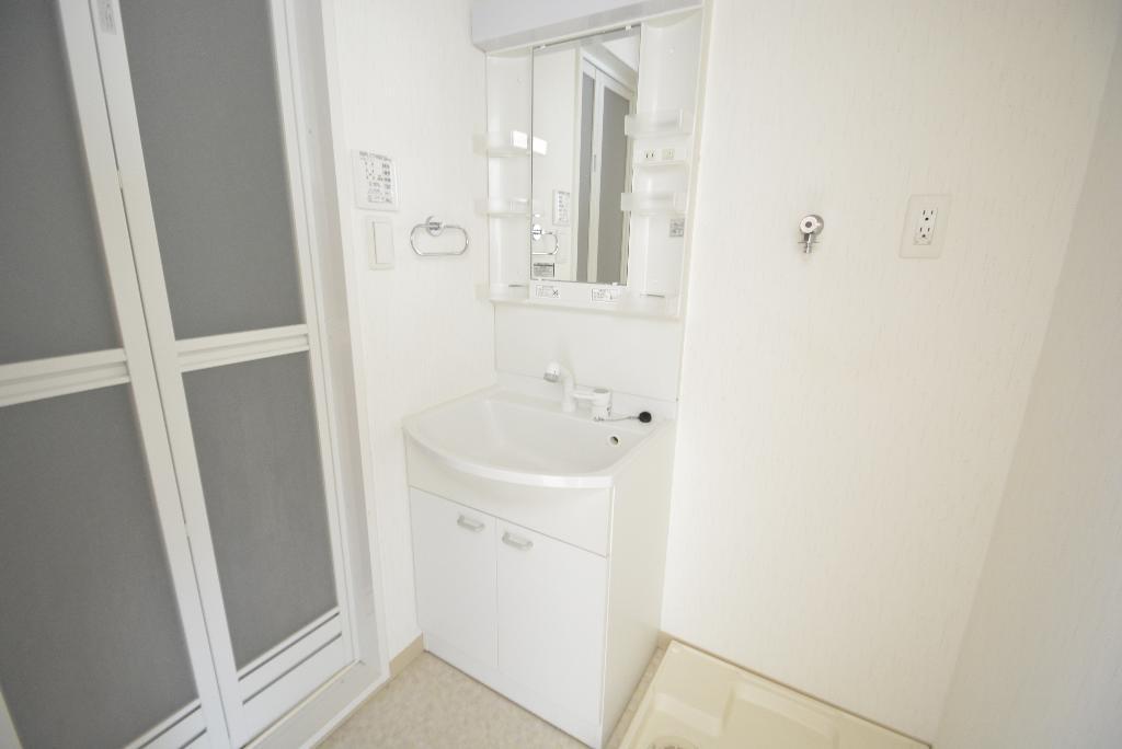 洗面設備　洗髪洗面化粧台