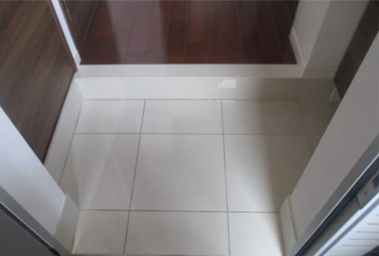 玄関　弊社は都内全域の物件をご紹介可能です！