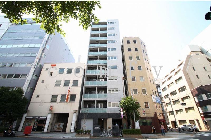 建物外観　打ちっ放しのお洒落な外観