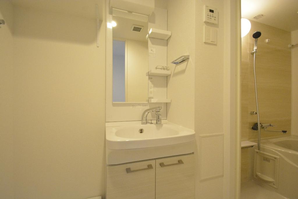 洗面設備　洗髪洗面化粧台