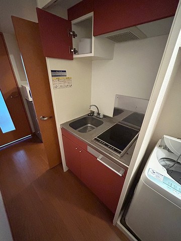 キッチン　コンパクトなキッチンで掃除もラクラク