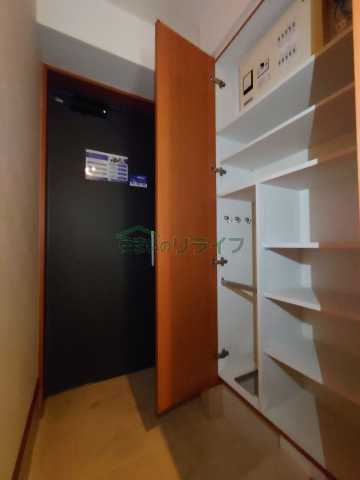 玄関　レジディア池袋