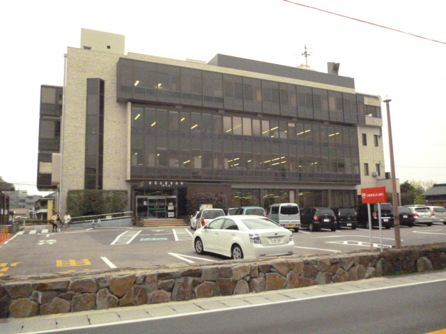 役所　北名古屋市役所（役所）まで1449m