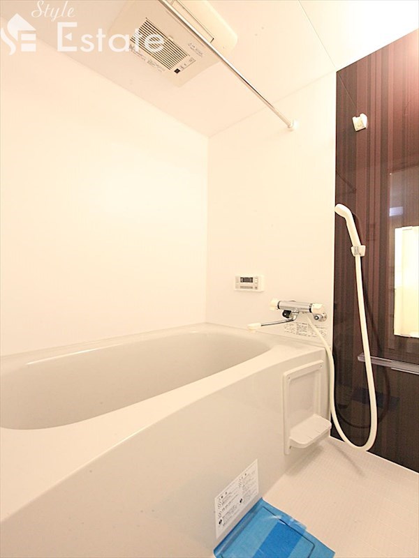 バス・シャワールーム　バスルーム