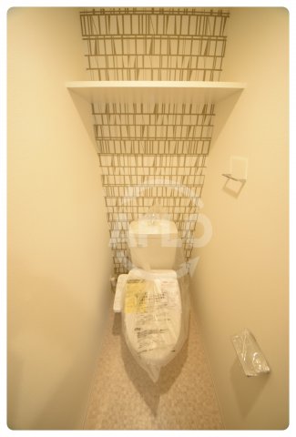 トイレ　エスリード大阪上本町ブランシュ　温水洗浄便座