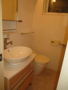 洗面設備　※同仕様写真含む