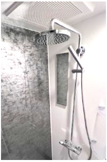 バス・シャワールーム　同仕様