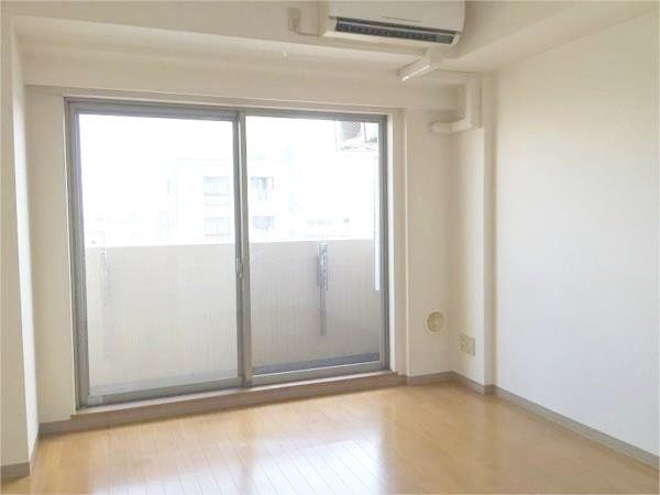 バルコニー　洋室(6.6帖)