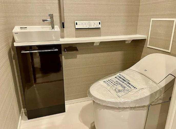 トイレ　※別部屋の参考写真です。